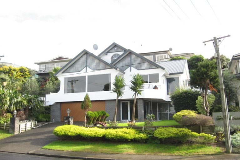 Photo of property in 1/5 Colmar Road, Mellons Bay, Auckland, 2014