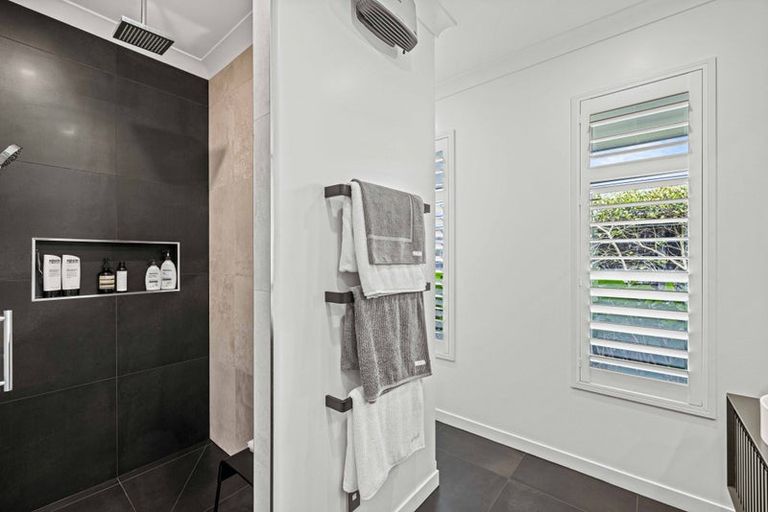 Photo of property in 77 Perry Street, Papanui, Christchurch, 8053