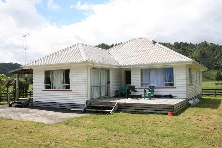 Photo of property in 3180 Mokau Road, Ahititi, Urenui, 4378