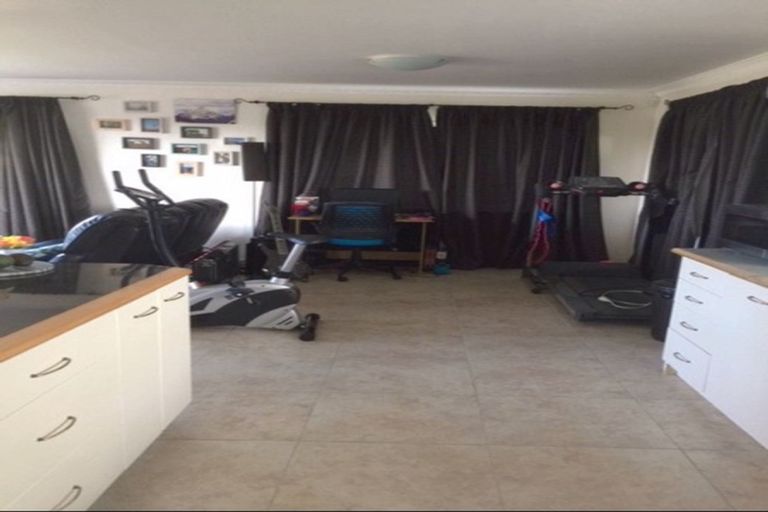 Photo of property in 47 Murvale Drive, Bucklands Beach, Auckland, 2014