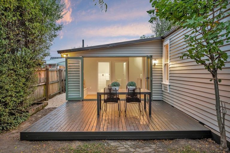 Photo of property in 112 Cranford Street, St Albans, Christchurch, 8014