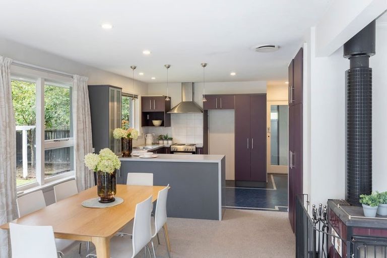 Photo of property in 11 Colina Street, Avonhead, Christchurch, 8042
