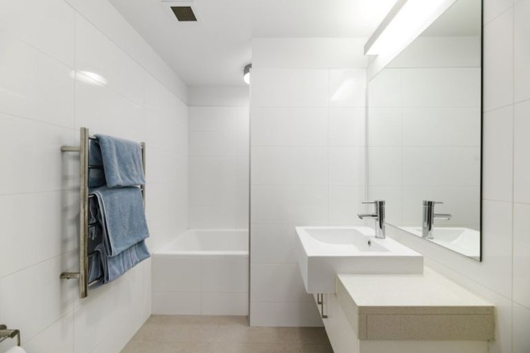 Photo of property in Vivaldi Apartments, 12/48 Marine Parade, Mount Maunganui, 3116