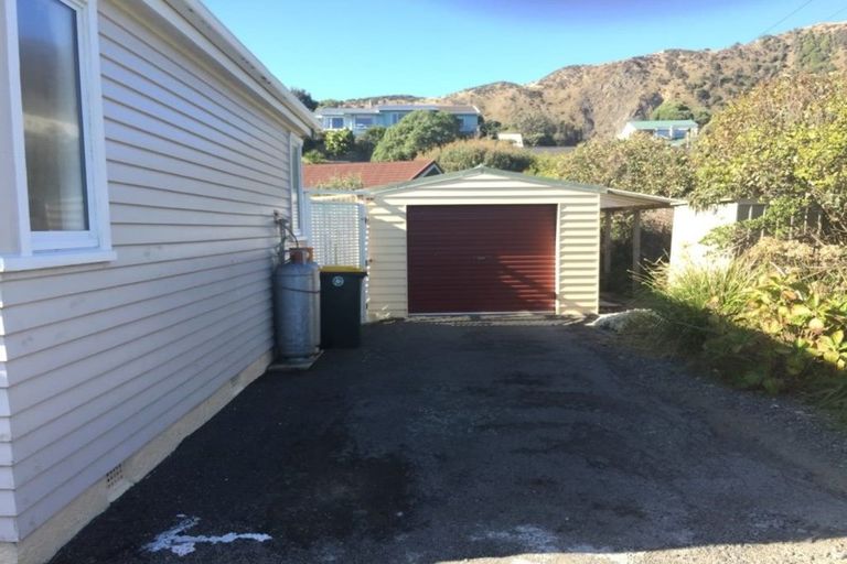 Photo of property in 77 The Parade, Paekakariki, 5034