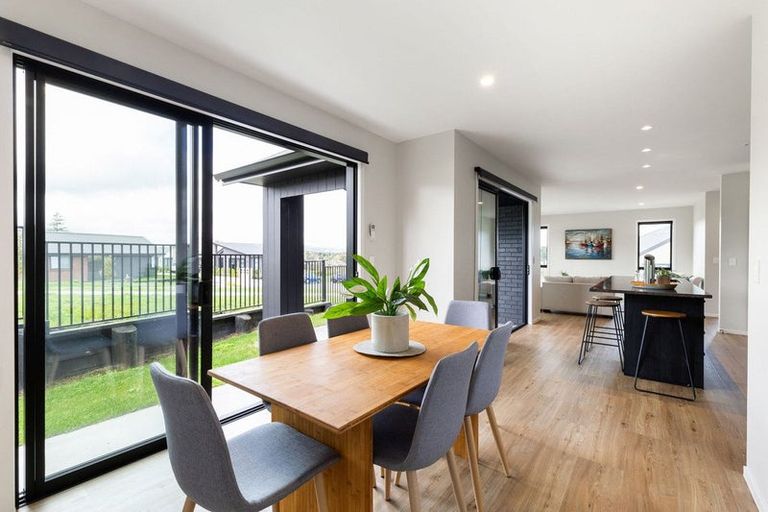 Photo of property in 2 Te Ia Terrace, Cambridge, 3434