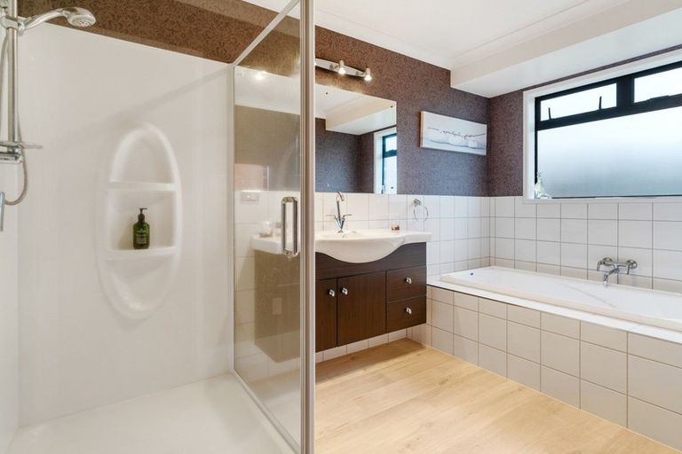 Photo of property in 14 Bellbird Rise, Pyes Pa, Tauranga, 3112