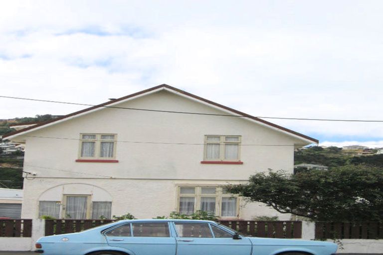 Photo of property in 18 Aparima Avenue, Miramar, Wellington, 6022