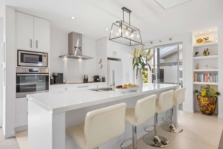 Photo of property in 9 Pimelea Street, Papamoa Beach, Papamoa, 3118