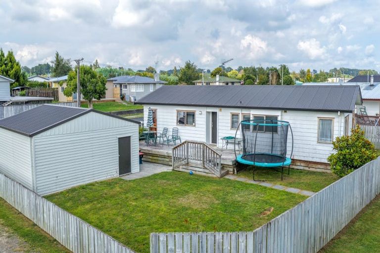 Photo of property in 1 Myrtle Grove, Putaruru, 3411