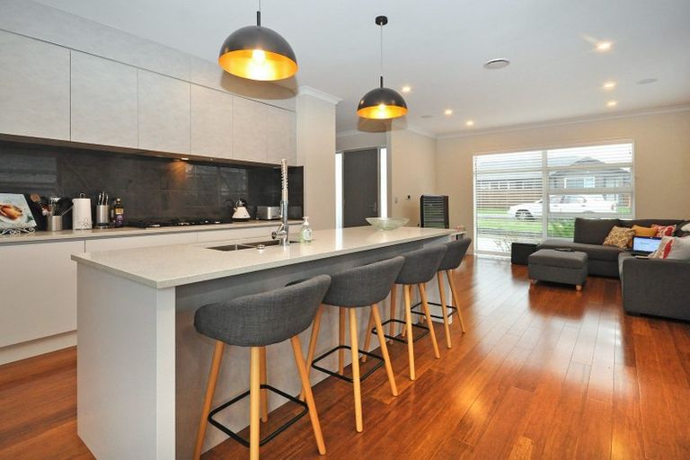 Photo of property in 7 Will Street, Huapai, Kumeu, 0810