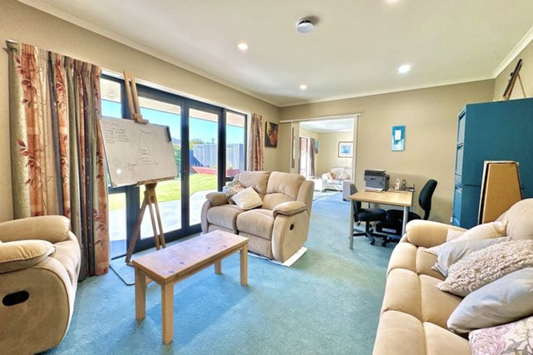 Photo of property in 18 Millibrook Place, Tinwald, Ashburton, 7700