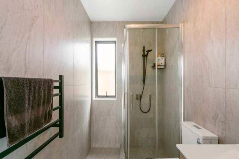 Photo of property in 51 Clayden Shuttleworth Street, Papakura, 2110