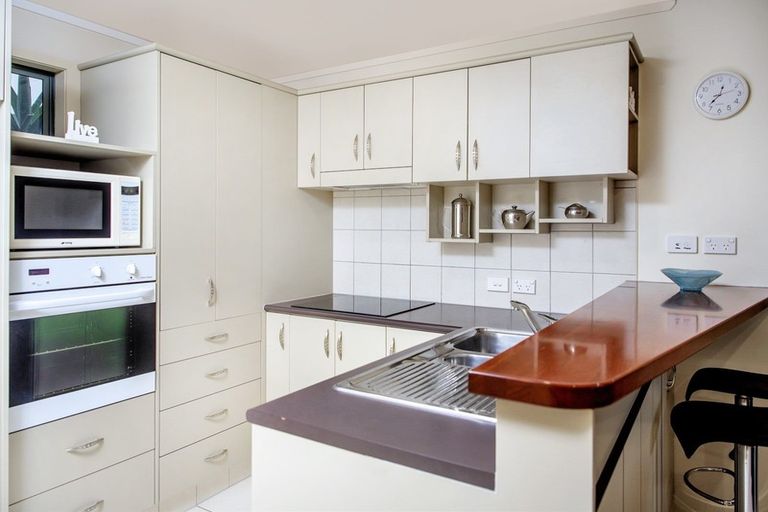 Photo of property in Beachpoint Apartments, 1/5 West End Road, Ohope, 3121