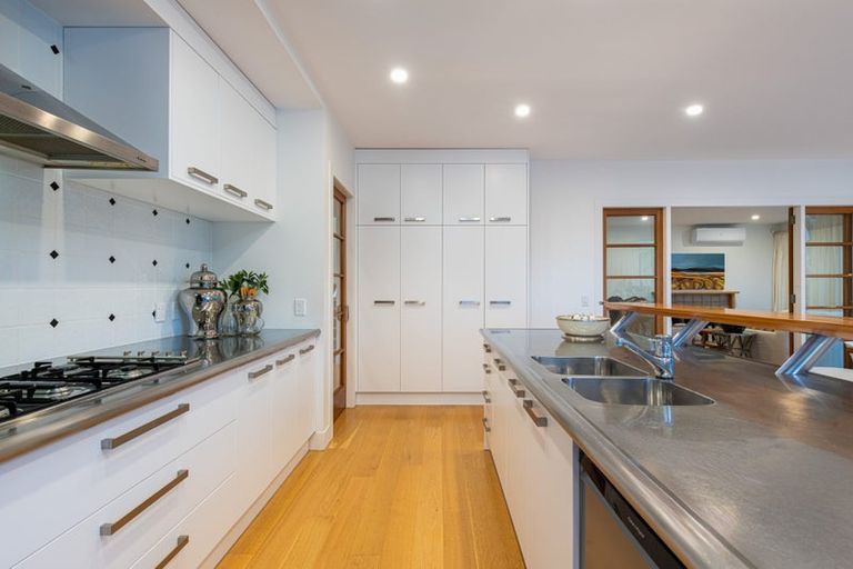 Photo of property in 1/16 Clifton Road, Hauraki, Auckland, 0622