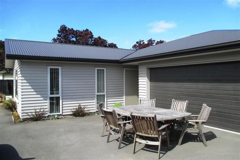 Photo of property in 68b Selwyn Street, Somerfield, Christchurch, 8024