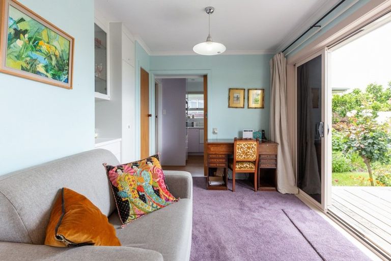 Photo of property in 17 Puketapu Road, Taradale, Napier, 4112