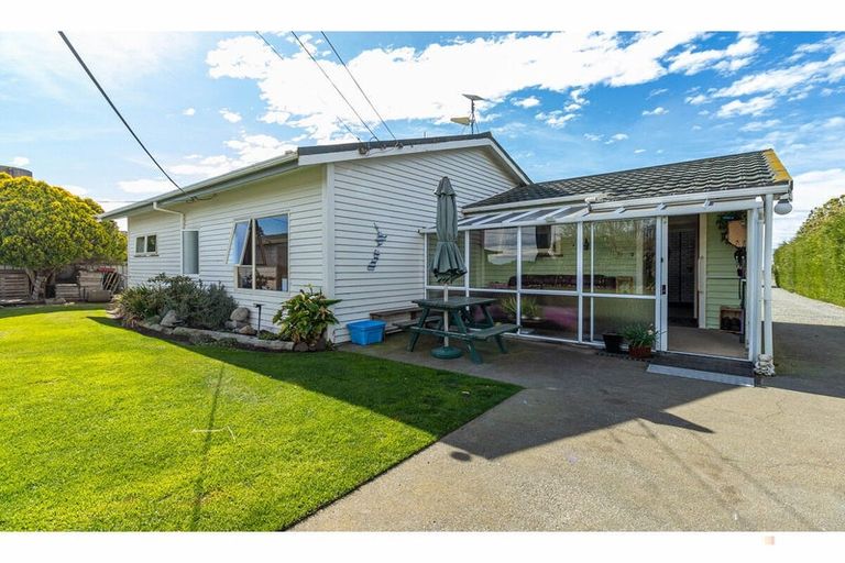 Photo of property in 14 Waimate Highway, Saint Andrews, 7988