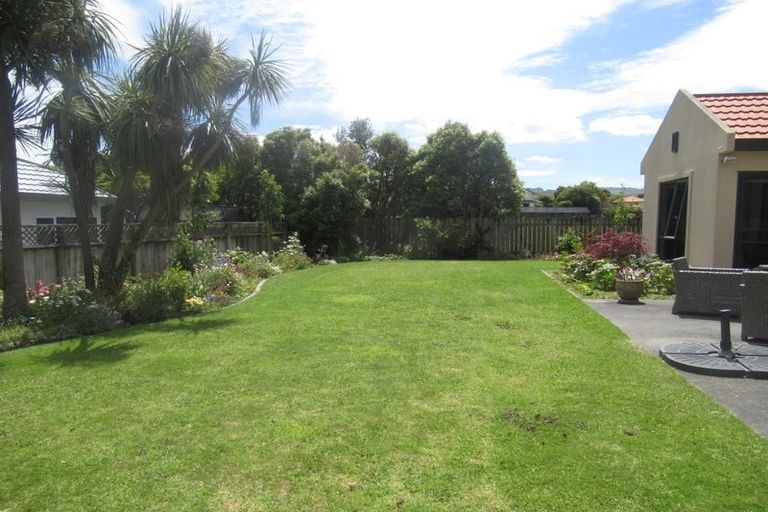 Photo of property in 62 Samwell Drive, Whitby, Porirua, 5024