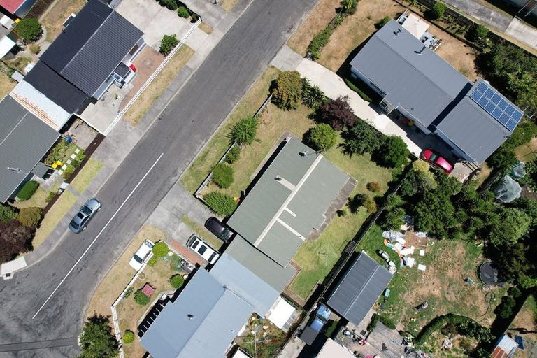 Photo of property in 2a Elder Grove, Paraparaumu, 5032