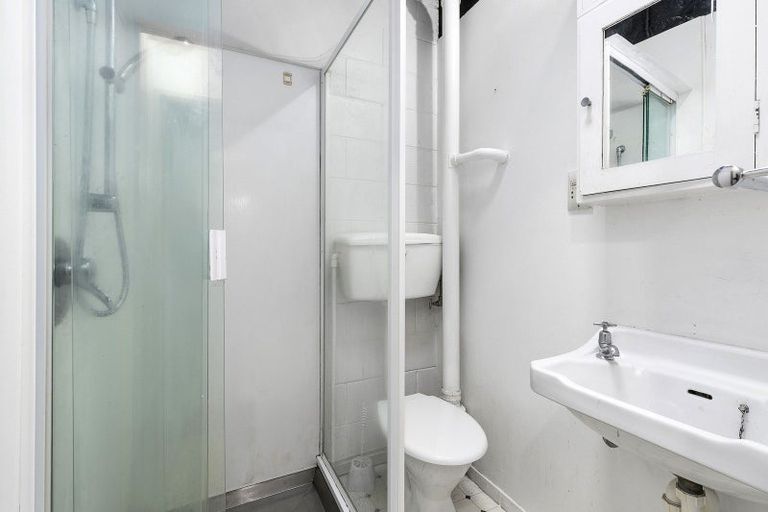 Photo of property in Sherwood Mews, 28b Bidwill Street, Mount Cook, Wellington, 6021