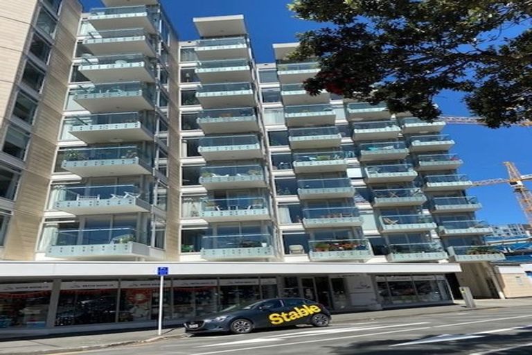 Photo of property in Piermont Apartments, 3a/82 Cable Street, Te Aro, Wellington, 6011
