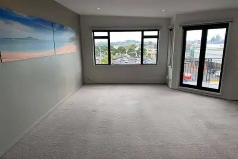 Photo of property in 2a/4 Fleet Street, Devonport, Auckland, 0624