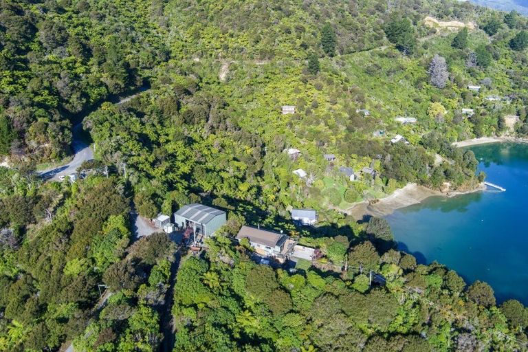 Photo of property in 2067 Kenepuru Road, Te Mahia, Picton, 7282