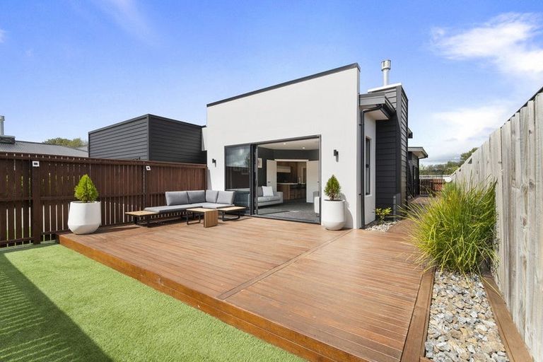 Photo of property in 34 Freedom Drive, Kelvin Grove, Palmerston North, 4414