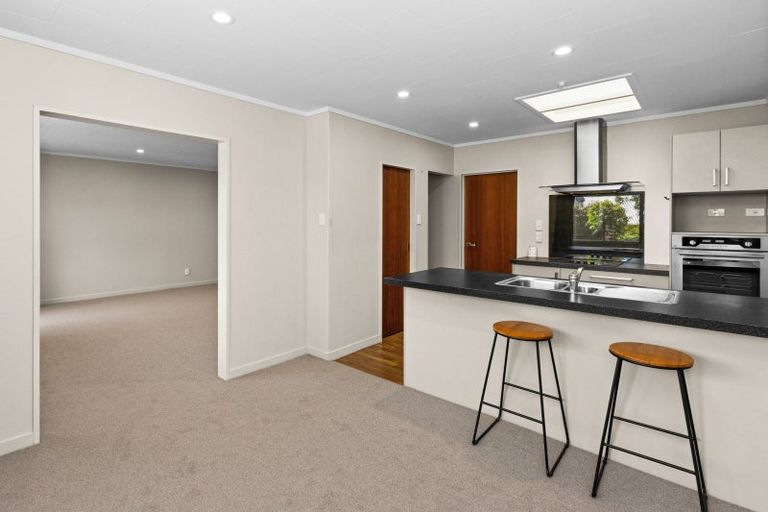 Photo of property in 2/11 Mchardy Street, Havelock North, 4130