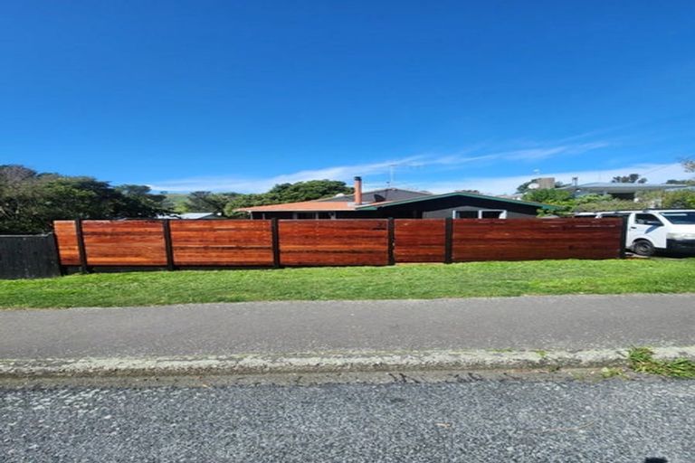 Photo of property in 71 Rawhiti Road, Pukerua Bay, 5026