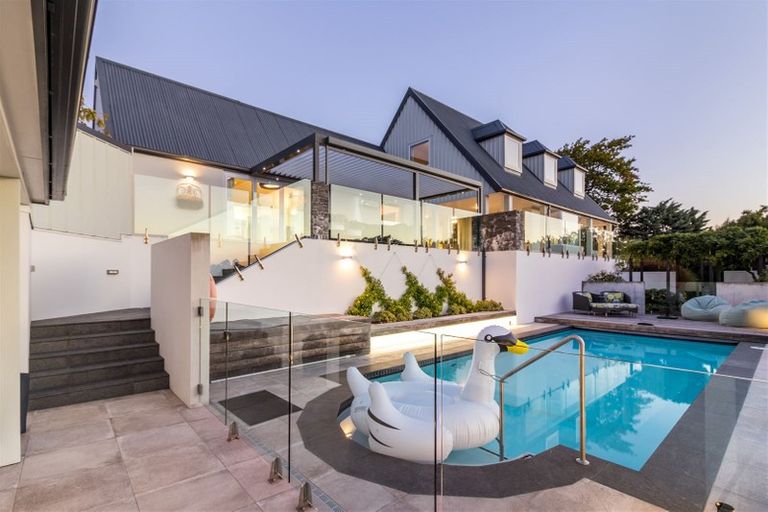 Photo of property in 4 Nehru Place, Cashmere, Christchurch, 8022