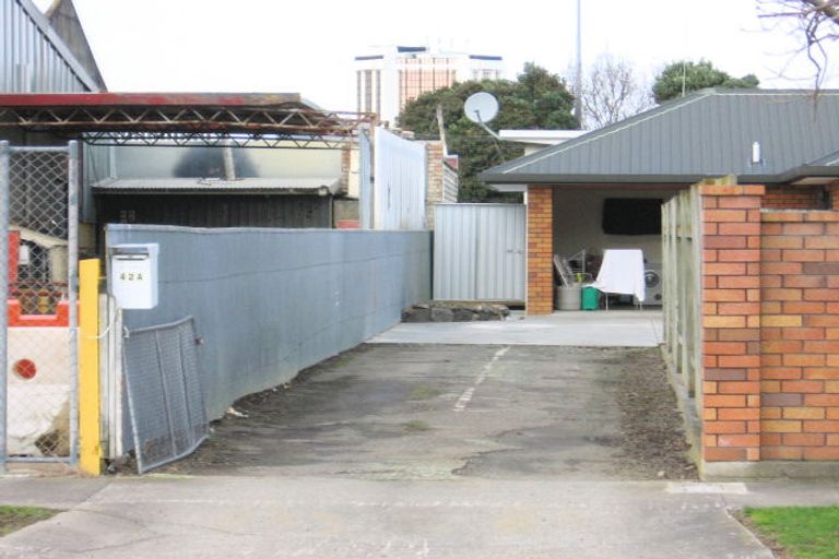 Photo of property in 42a Beresford Street, Takaro, Palmerston North, 4410