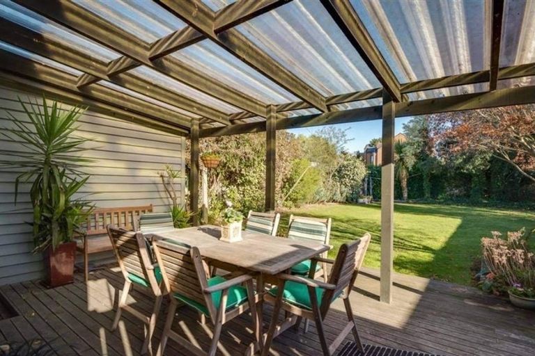 Photo of property in 11 Claremont Avenue, Papanui, Christchurch, 8053