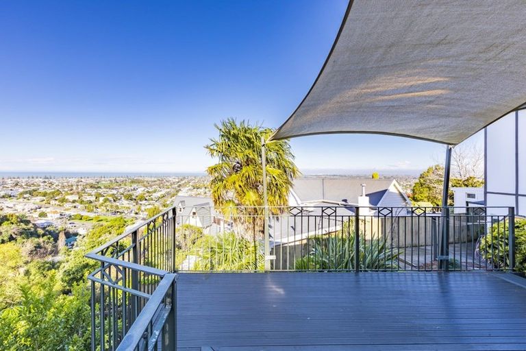 Photo of property in 19 Havelock Road, Hospital Hill, Napier, 4110