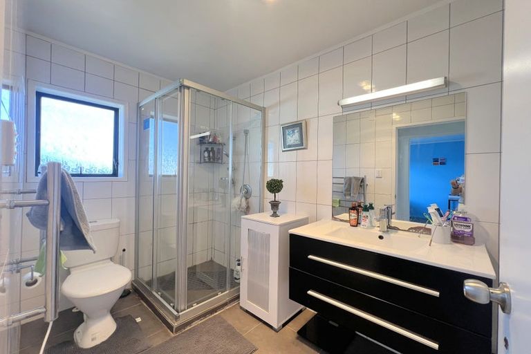 Photo of property in 34b Orams Road, Hillpark, Auckland, 2102