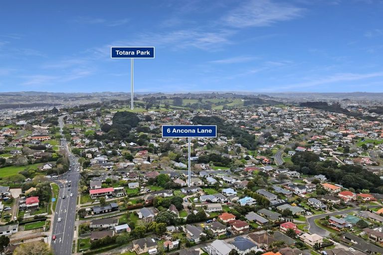 Photo of property in 6 Ancona Lane, Goodwood Heights, Auckland, 2105