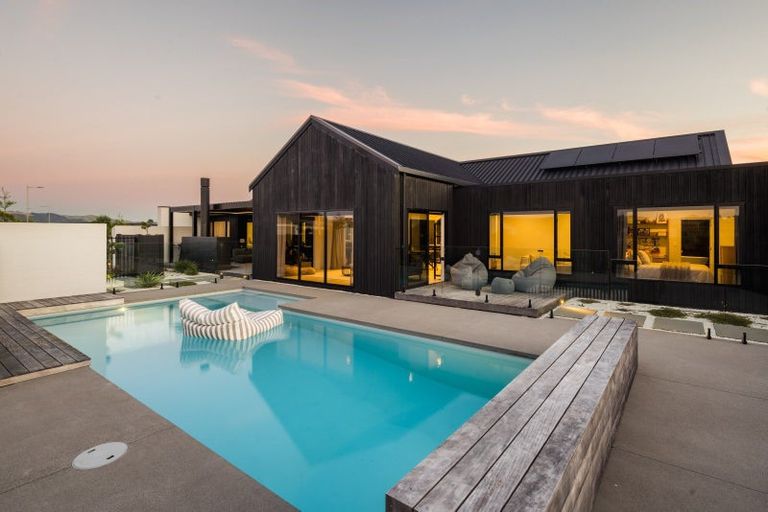 Photo of property in 13 Mike Smith Drive, Cambridge, 3434