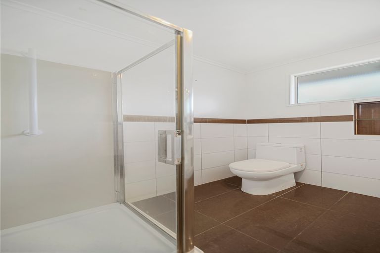 Photo of property in 2/35 Patons Road, Howick, Auckland, 2014