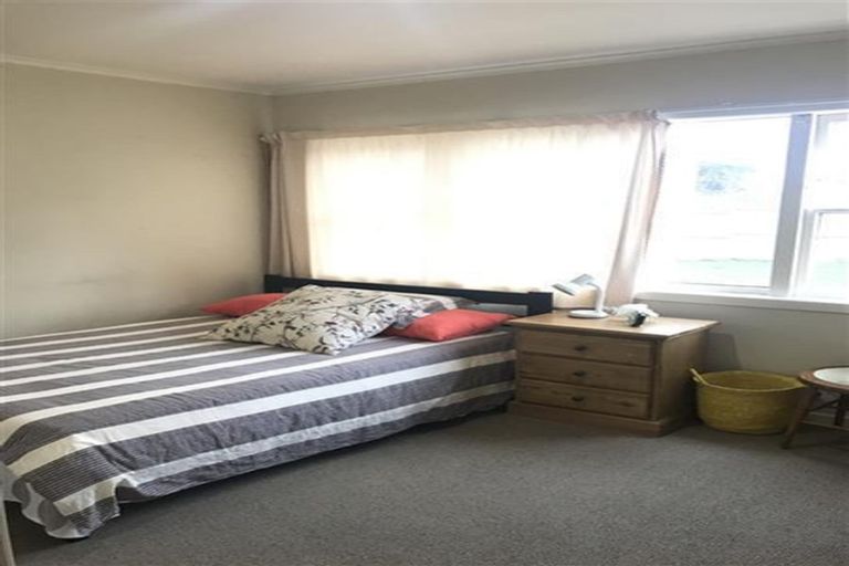 Photo of property in 1/23 Forrest Hill Road, Milford, Auckland, 0620