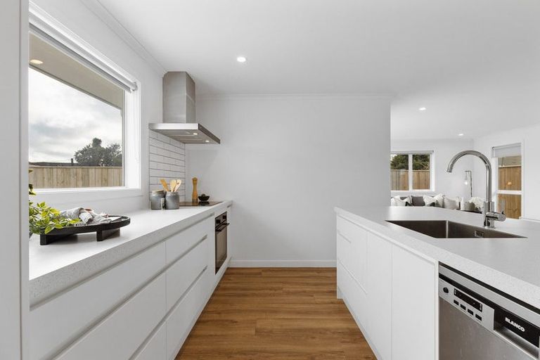 Photo of property in 5b Ayr Place, Hokowhitu, Palmerston North, 4410