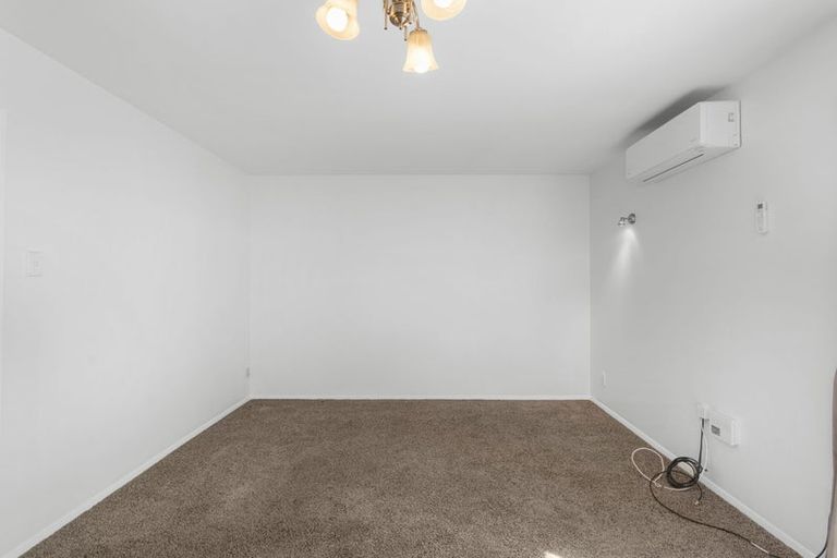 Photo of property in 2/674 Ferry Road, Woolston, Christchurch, 8023