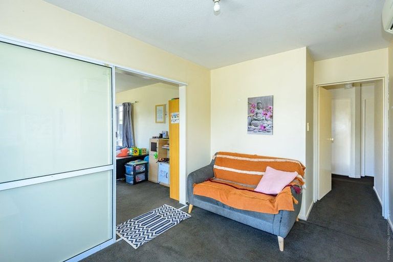 Photo of property in 1/45 Shannon Place, Belfast, Christchurch, 8051