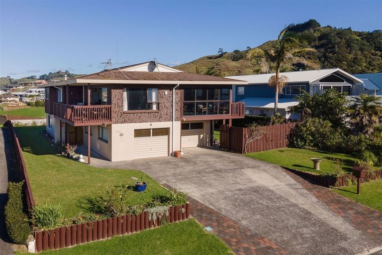 Photo of property in 25 Mayor View Terrace, Waihi Beach, 3611