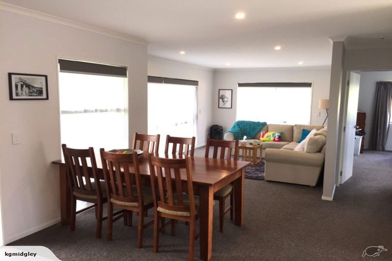 Photo of property in 10 Manuka Close, Mangawhai, 0505