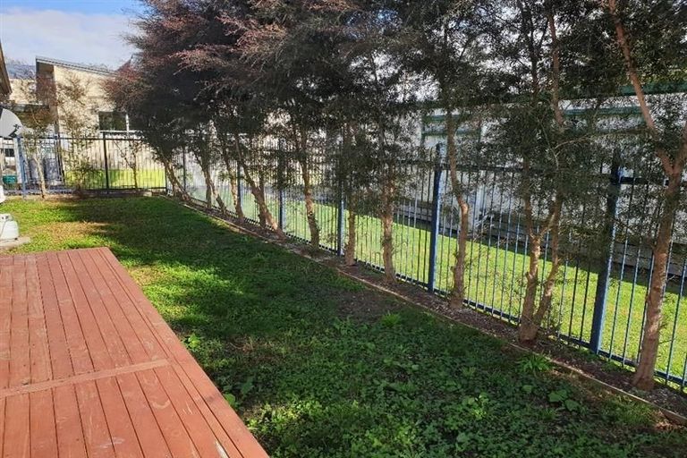 Photo of property in 50b Pinedale Place, Henderson, Auckland, 0610