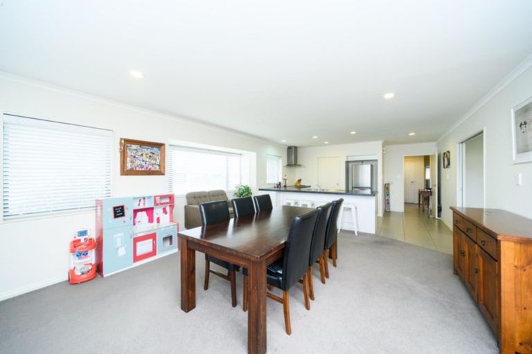 Photo of property in 2 Rose Place, Awapuni, Palmerston North, 4412