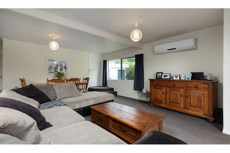 Photo of property in 6 Herald Way, Welcome Bay, Tauranga, 3112