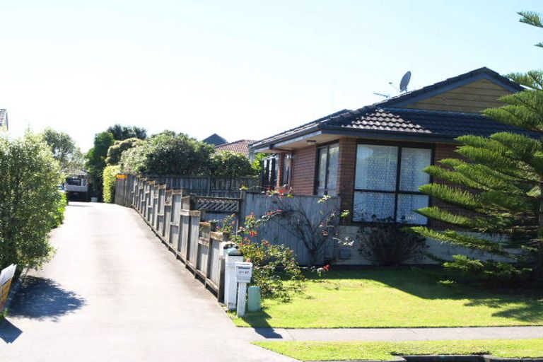 Photo of property in 2/47 Orangewood Drive, Northpark, Auckland, 2013