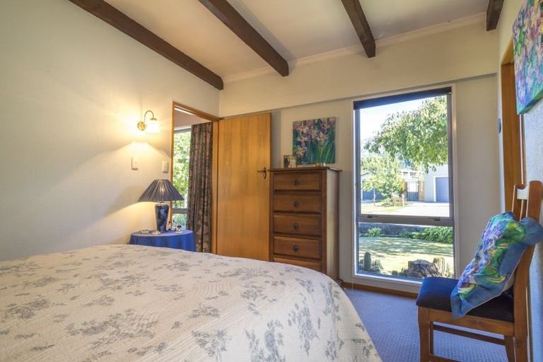 Photo of property in 17 Inverness Crescent, Arrowtown, 9302