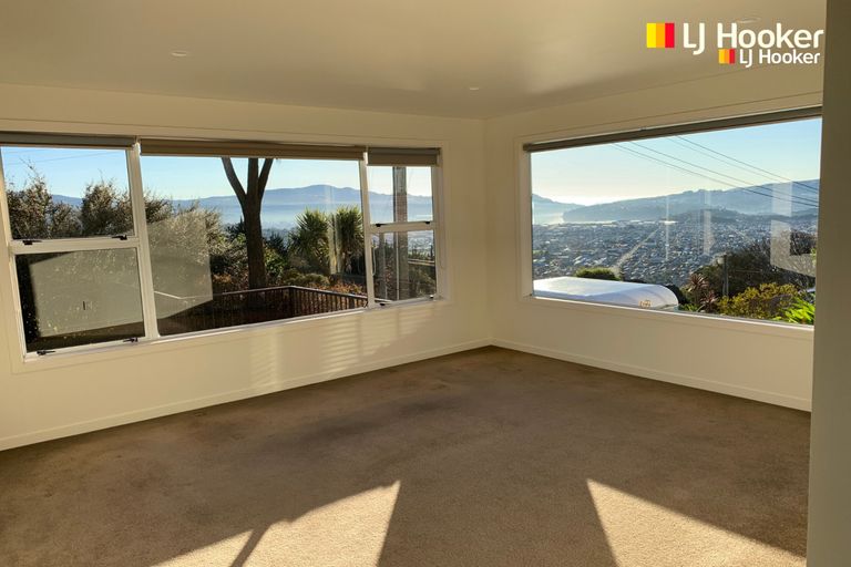 Photo of property in 27 Earls Road, Saint Clair, Dunedin, 9012